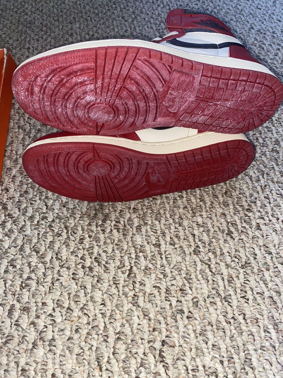 Jordan Brand Jordan 1 lost and found Size US 9.5 / EU 42-43 - 3 Thumbnail