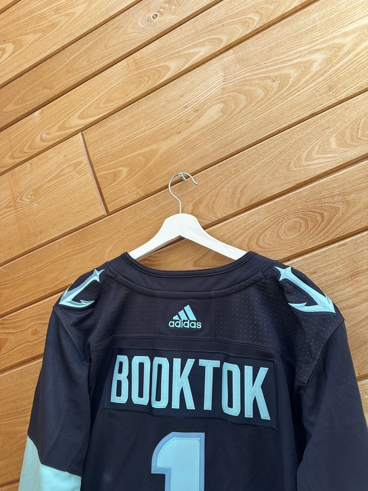 NHL Jersey Adidas NHL Kraken BOOKTOK 1 Size US L / EU 52-54 / 3 - 13 Thumbnail