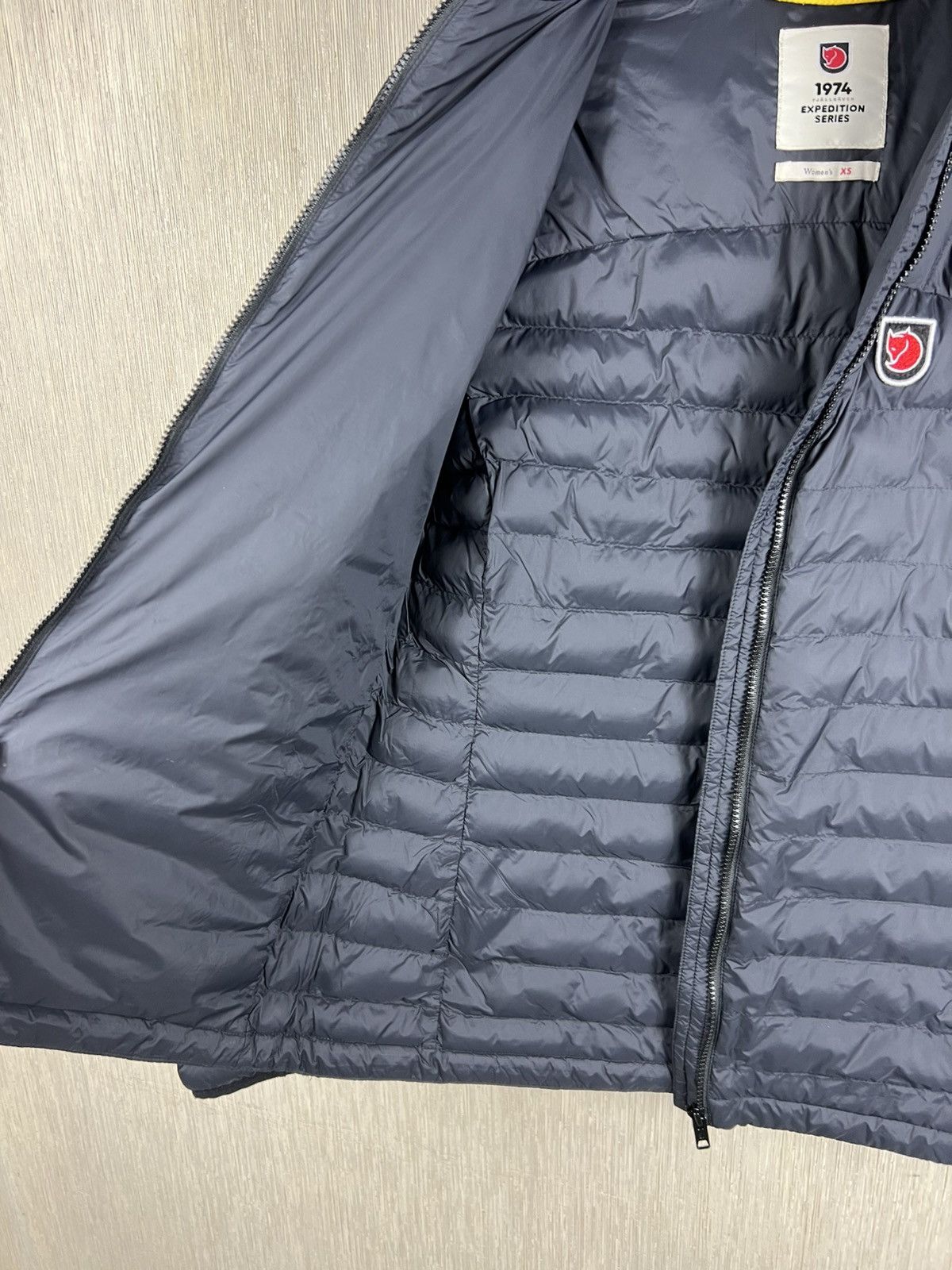 Fjallraven Fjäll Räven expedition series light down jacket hoodie Size XS / US 0-2 / IT 36-38 - 19 Thumbnail