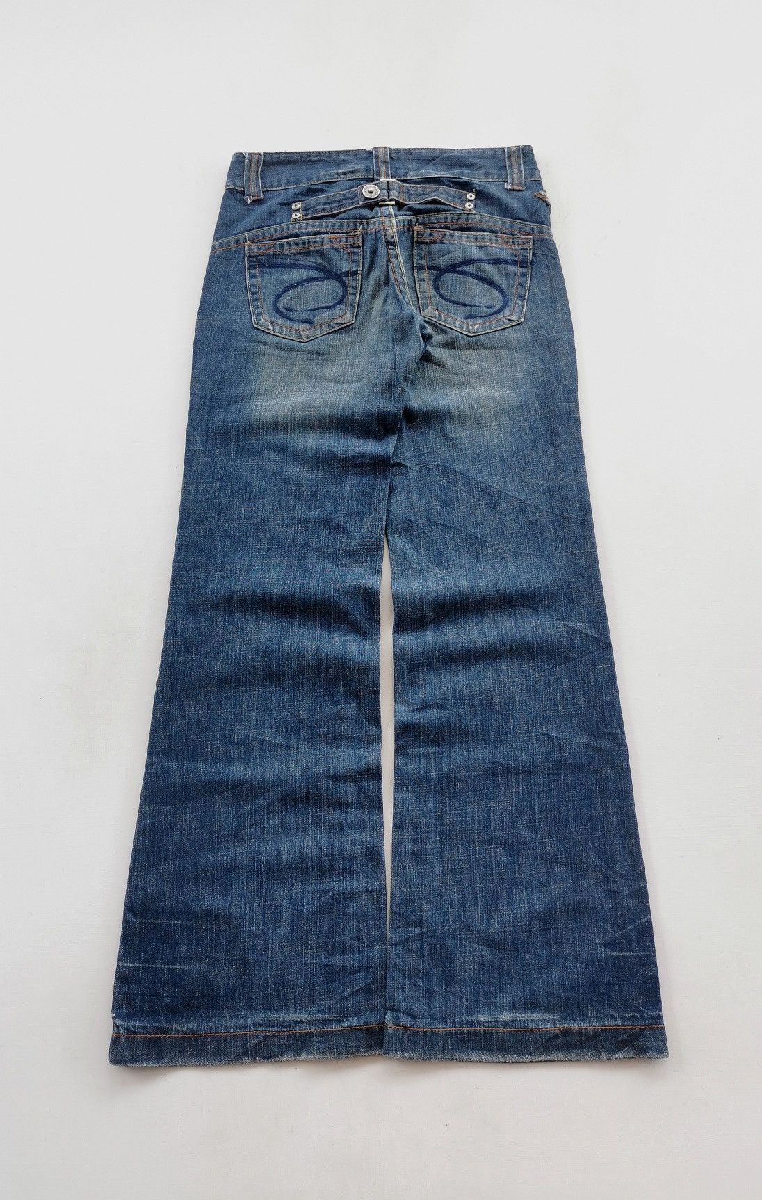 Japanese Brand Wide Flare Red Pepper Chessy Denim Jeans Size US 28 / EU 44 - 6 Thumbnail