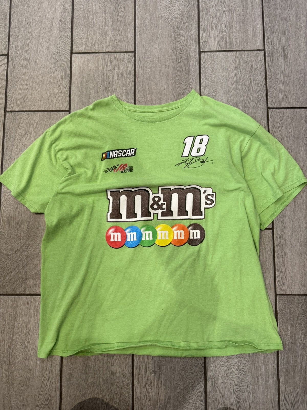 NASCAR M&M Kyle Busch 2018 NASCAR Tee Size US XXL / EU 58 / 5 - 1 Thumbnail