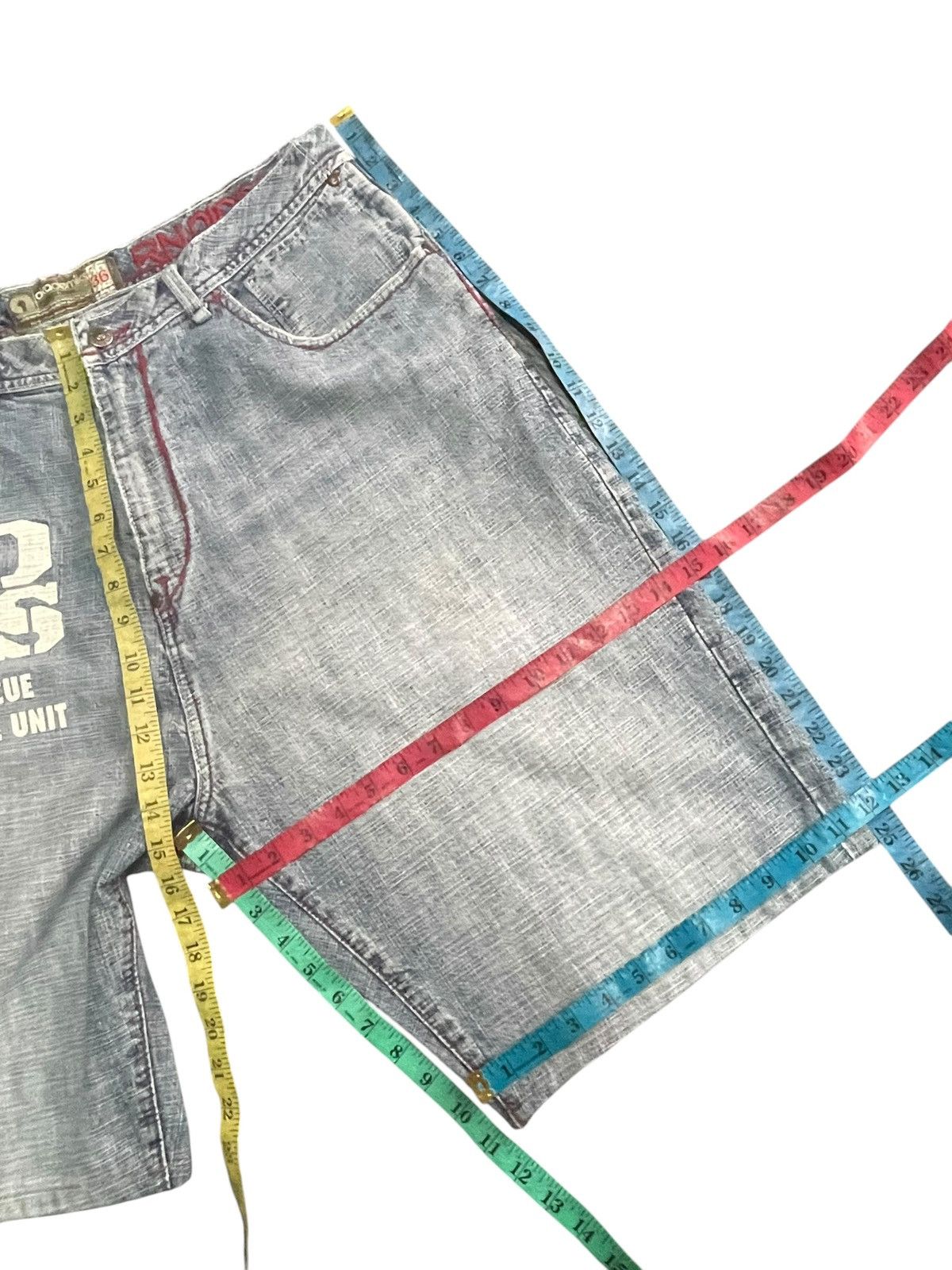 Akademiks Vintage Akademiks Denim Short Size US 37 - 11 Thumbnail