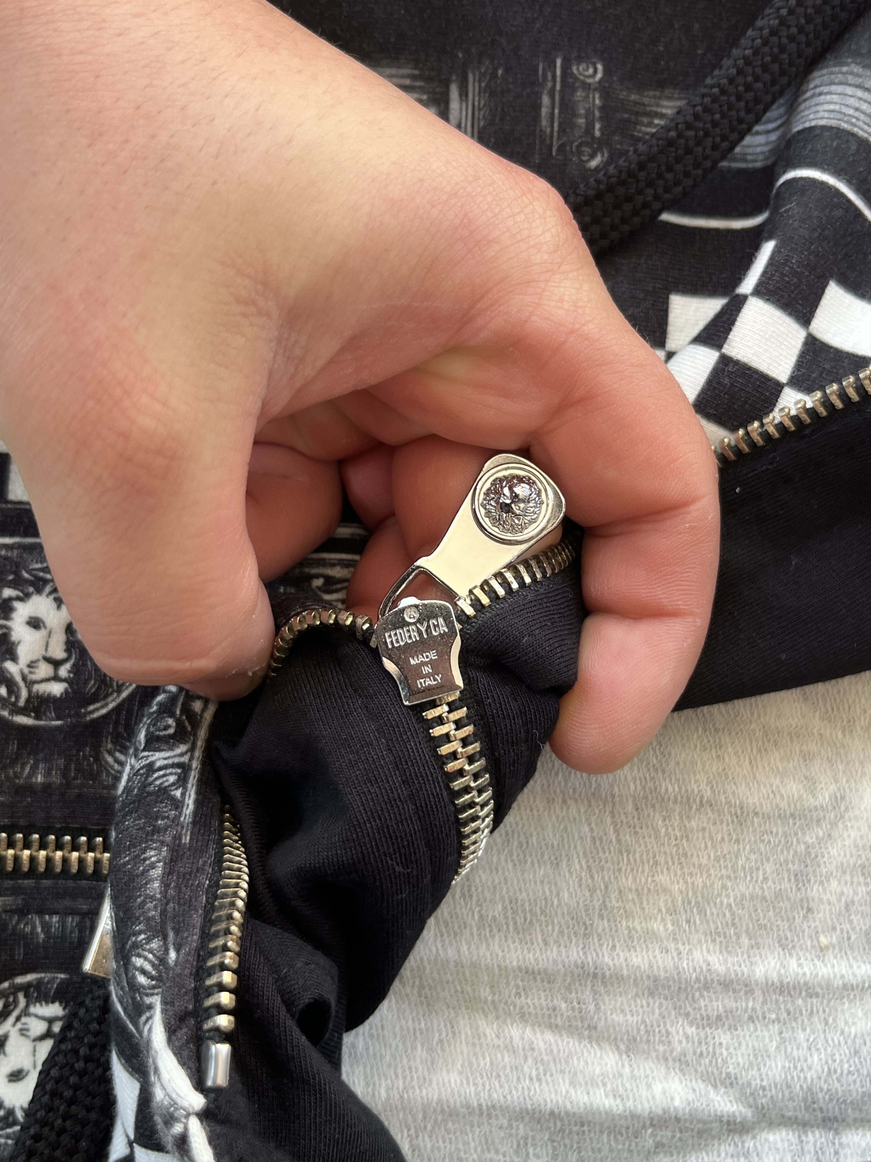 Versus Versace VERSACE VERSUS Full Zip Hooded Patterned Baroque Size US L / EU 52-54 / 3 - 11 Thumbnail