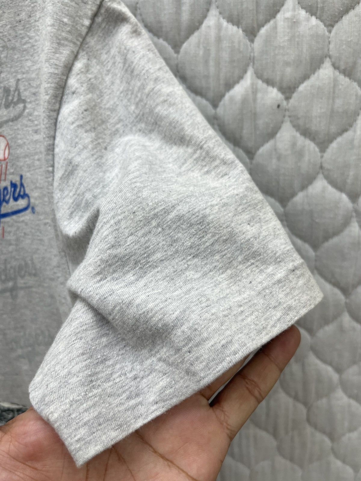 MLB × Vintage × Warner Bros 🔥🔥🔥STEALS VTG MLB LA DODGERS X TAZMANIA WARNER BROS Size US S / EU 44-46 / 1 - 10 Thumbnail