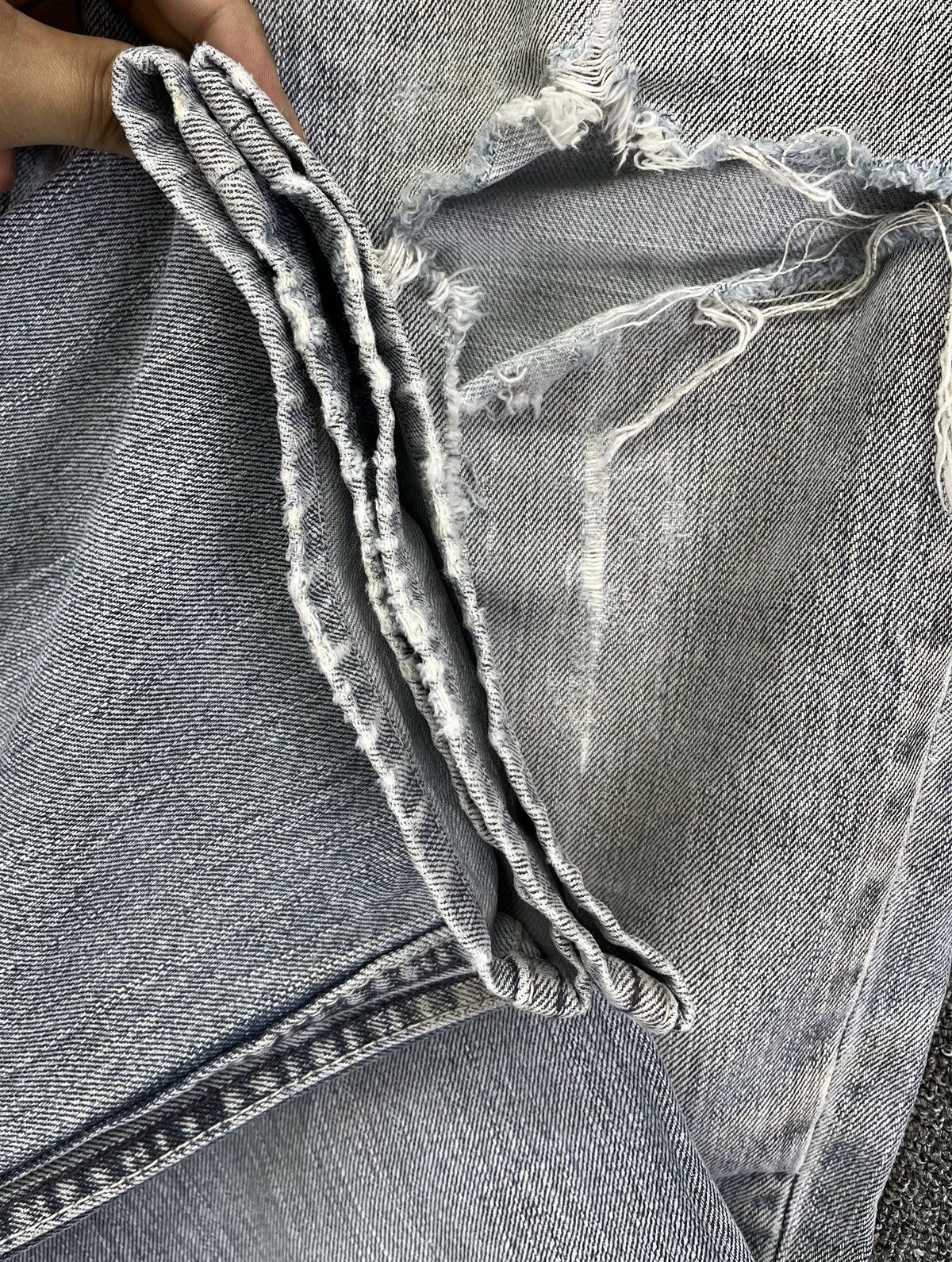 Levi's Vintage 90s Levi's Trashed Jeans Denim Pants Size US 31 - 13 Thumbnail