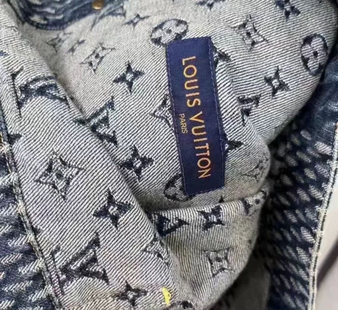 Louis Vuitton Louis Vuitton's latest blue Nigo full print denim jacket Size US S / EU 44-46 / 1 - 4 Thumbnail