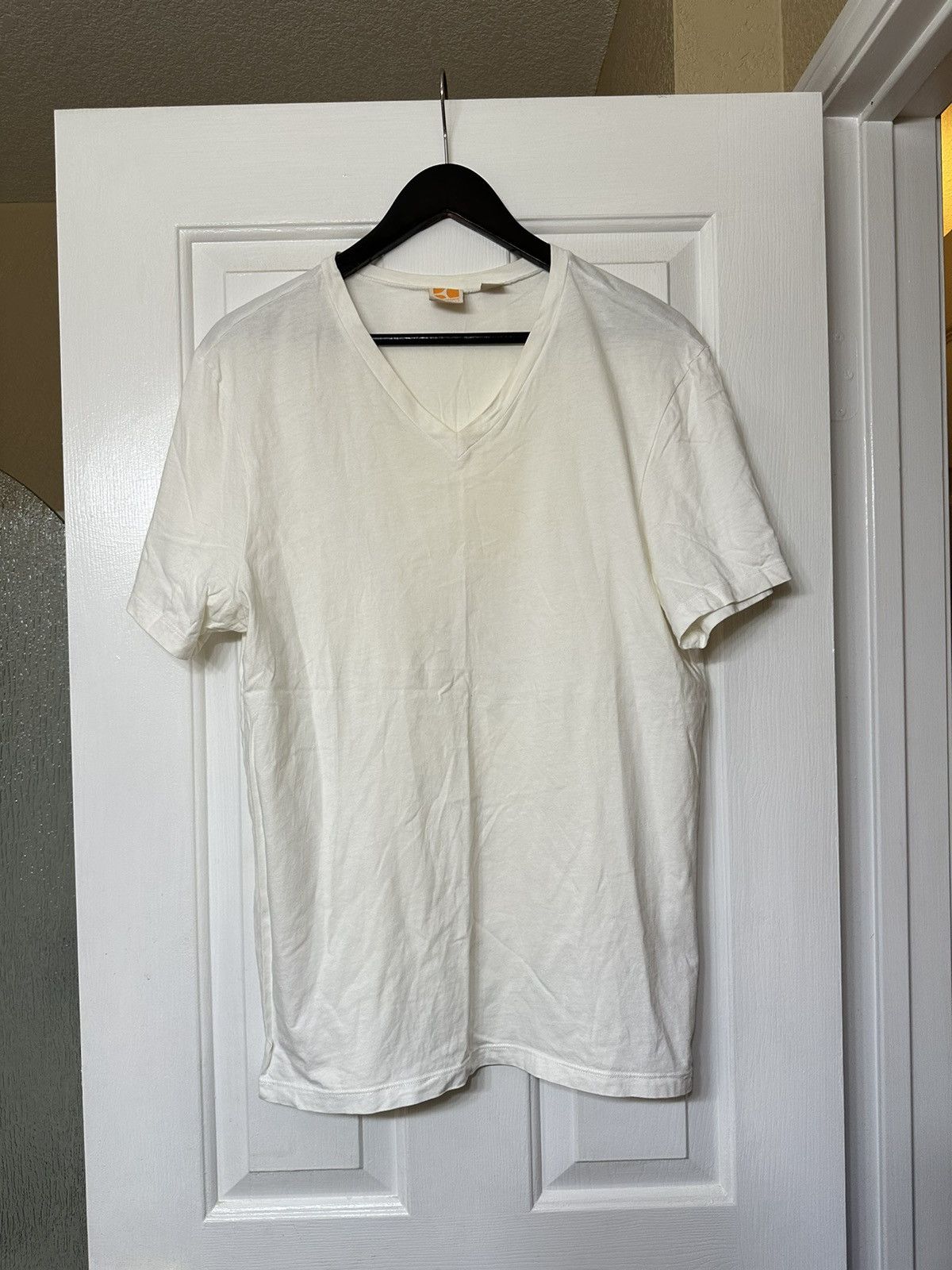 Guess × Hugo Boss Boss Orange By Hugo Boss Vintage White V Neck Tee Shirt Size US M / EU 48-50 / 2 - 1 Thumbnail