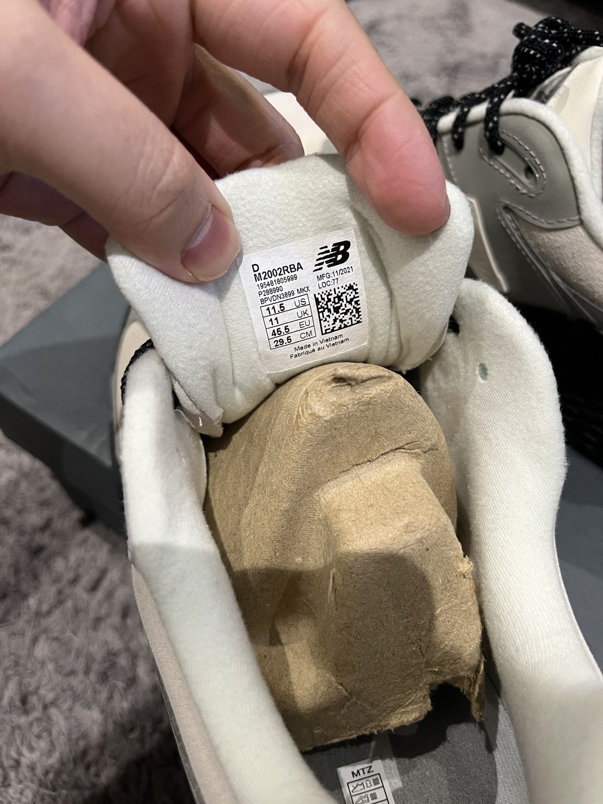 New Balance × The Basement New Balance x The basement 2002R US11.5 Size US 11.5 / EU 44-45 - 3 Thumbnail