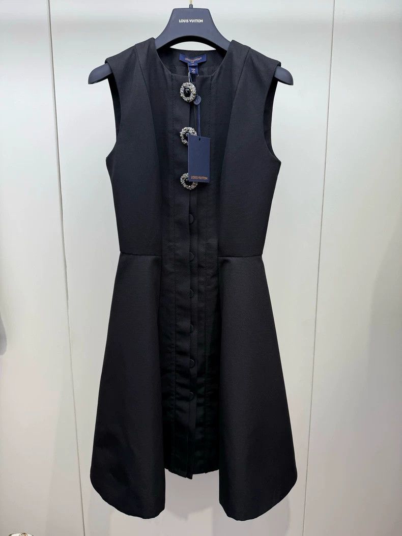 Louis Vuitton Louis Vuitton SS24 Black Crew Neck Midi Single Breasted Sle Size XXS / US 00 / IT 34 - 1 Thumbnail