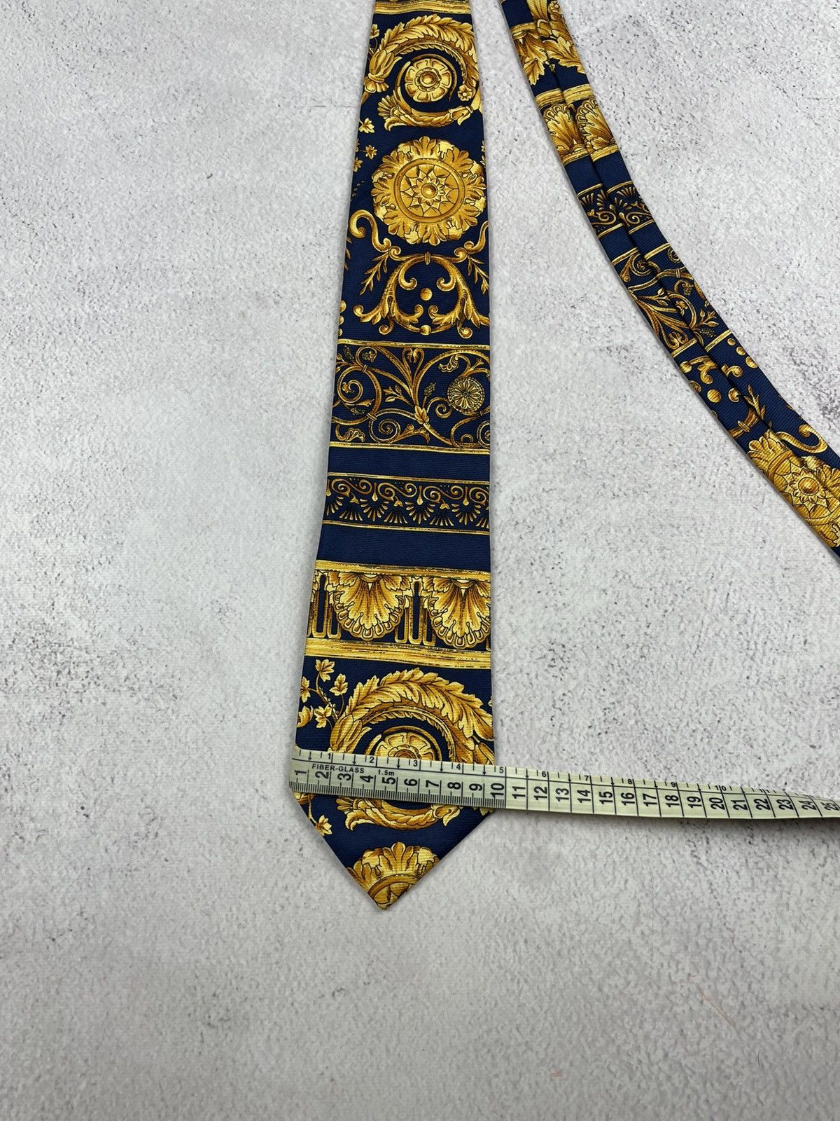 Versace Gianni Versace Vintage Silk Tie Baroque Pattern Navy Gold Size ONE SIZE - 16 Thumbnail