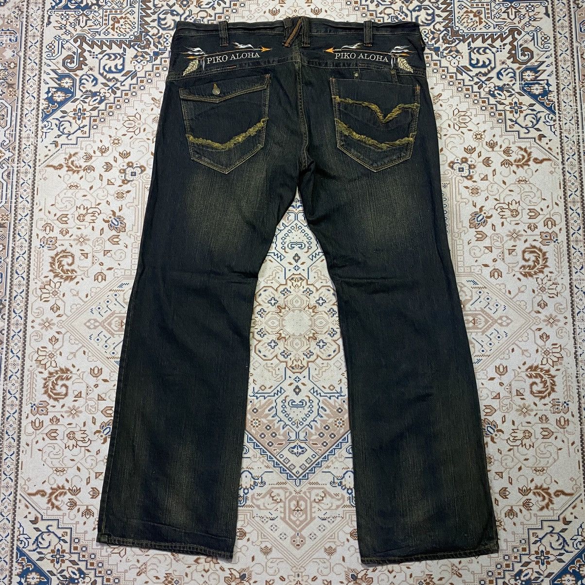 If Six Was Nine × Japanese Brand × Le Grande Bleu (L.G.B.) 2000s Y2K Piko Aloha Distressed Emboidery Jeans Size US 26 / EU 42 - 1 Thumbnail