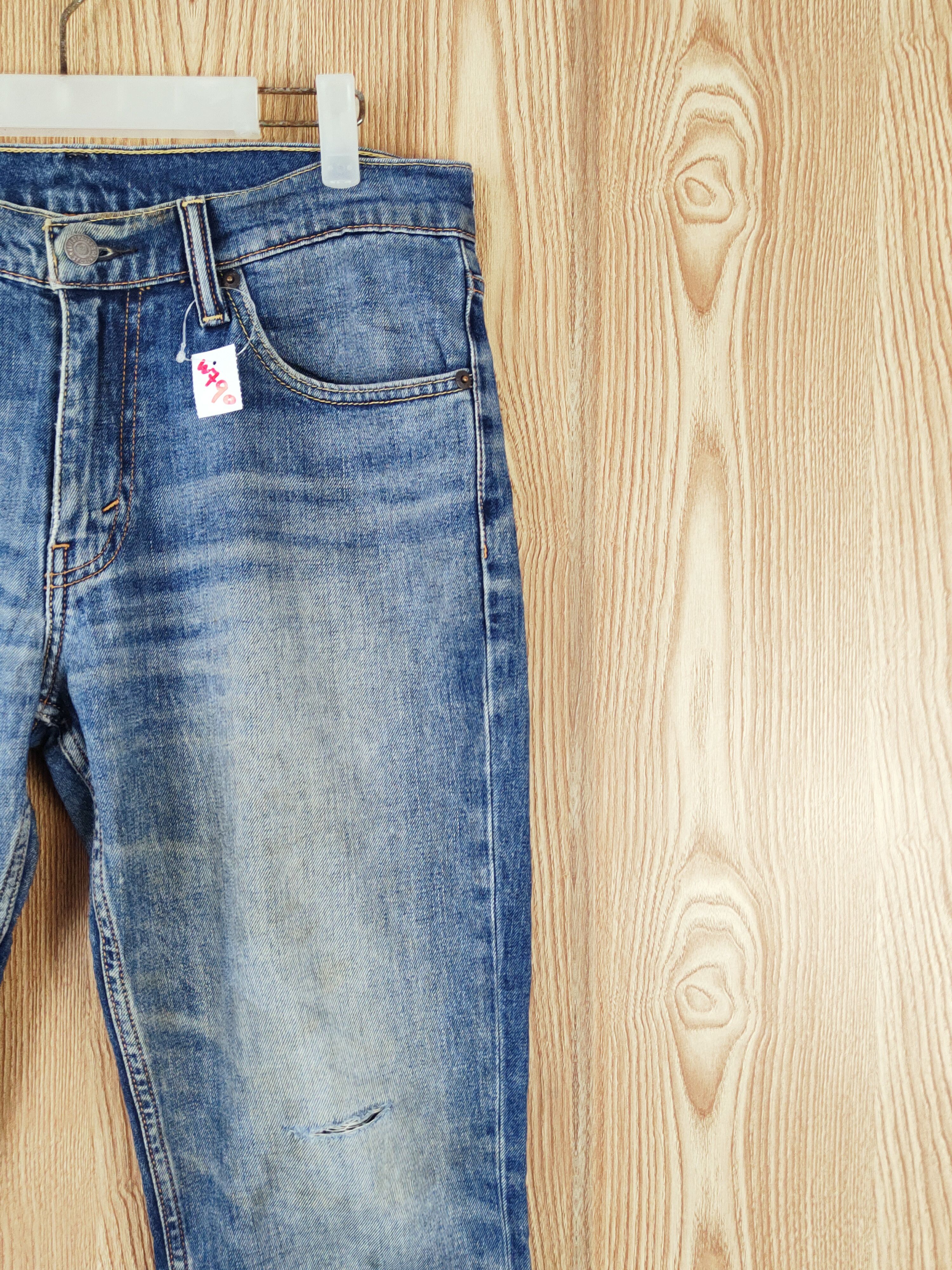 Levi's Levi's Blue Distressed Ripped Jeans #W790 Size US 32 / EU 48 - 5 Thumbnail