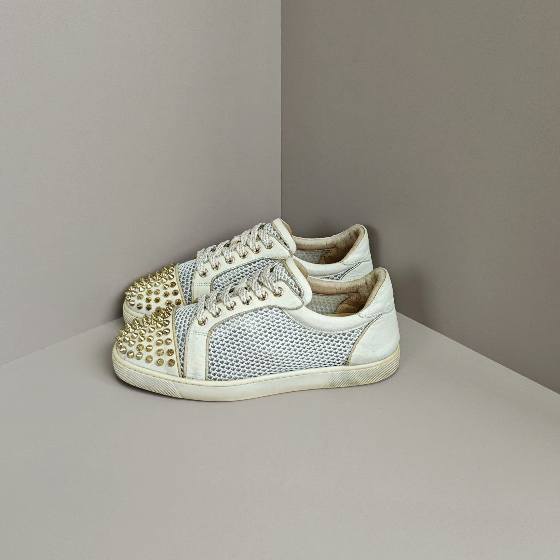 Christian Louboutin Christian Louboutin Lowtop Sneakers 6 Men Size US 6 / EU 39 - 1 Thumbnail
