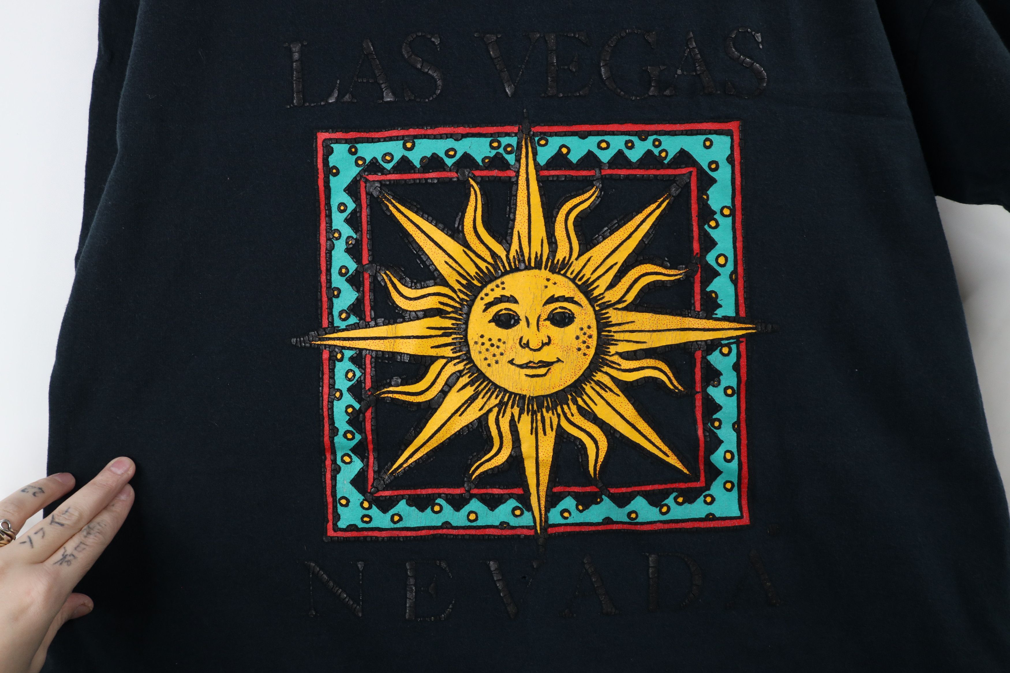 Vintage Vintage 90s Streetwear Sun Las Vegas Night Sleep T-Shirt USA Size ONE SIZE - 4 Thumbnail