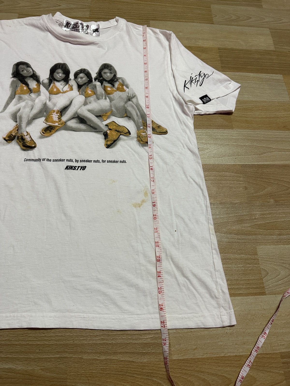 Hysteric Glamour × KIKS TYO Beautiful Girls Kiks Tyo x Sneakers Tee Size US M / EU 48-50 / 2 - 14 Thumbnail