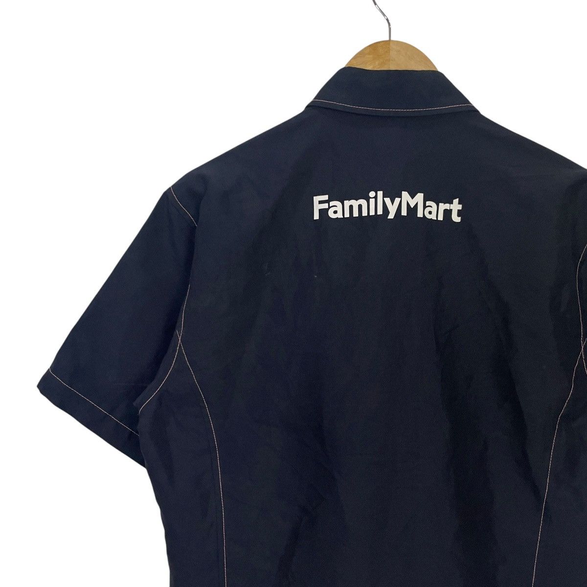 Japanese Brand Vintage Family Mart Japan Zipper Ups Tee Size US M / EU 48-50 / 2 - 10 Thumbnail