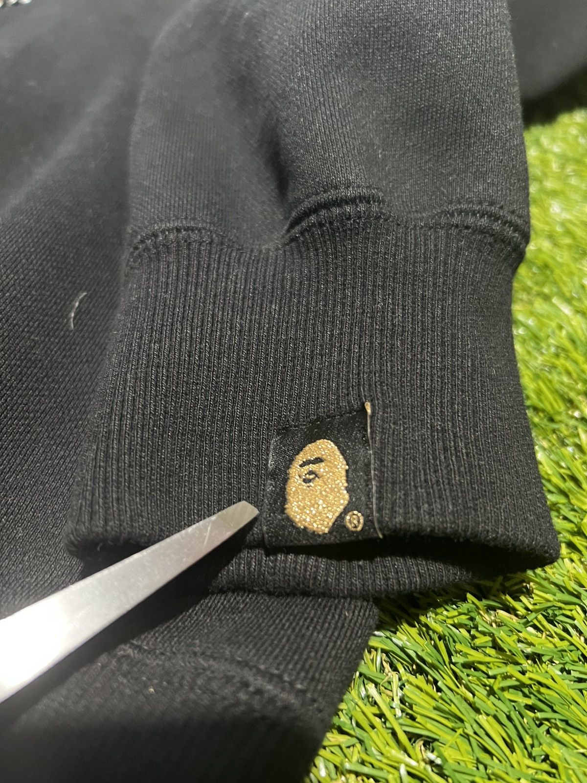 Bape SWAROVSKI BIG APE HEAD CREWNECK Size US XL / EU 56 / 4 - 8 Thumbnail