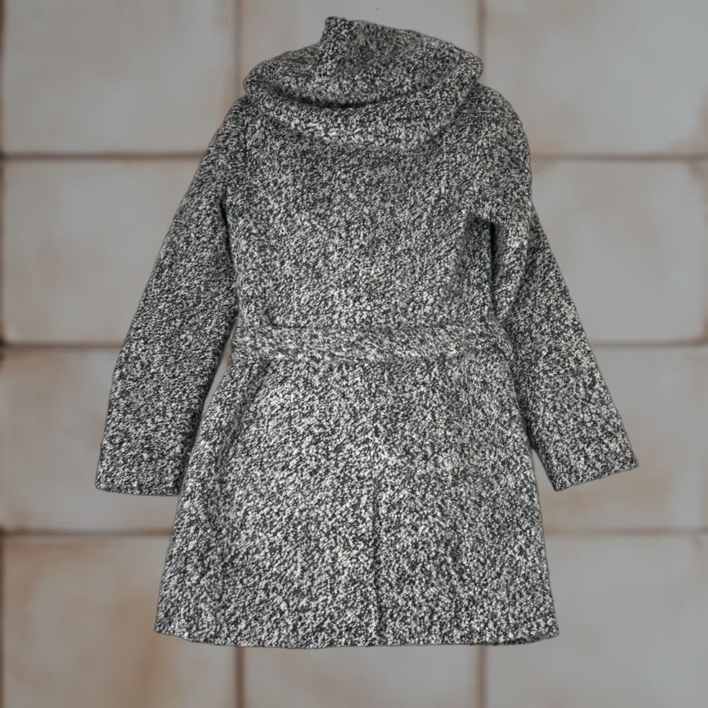 Calvin Klein VINTAGE? (No) Calvin Klein Wool Blend Boucle Pea Coat Belted Funnel Neck Gray 0 Women’s Wool Blend Coat for Winter? Size XS / US 0-2 / IT 36-38 - 1 Thumbnail
