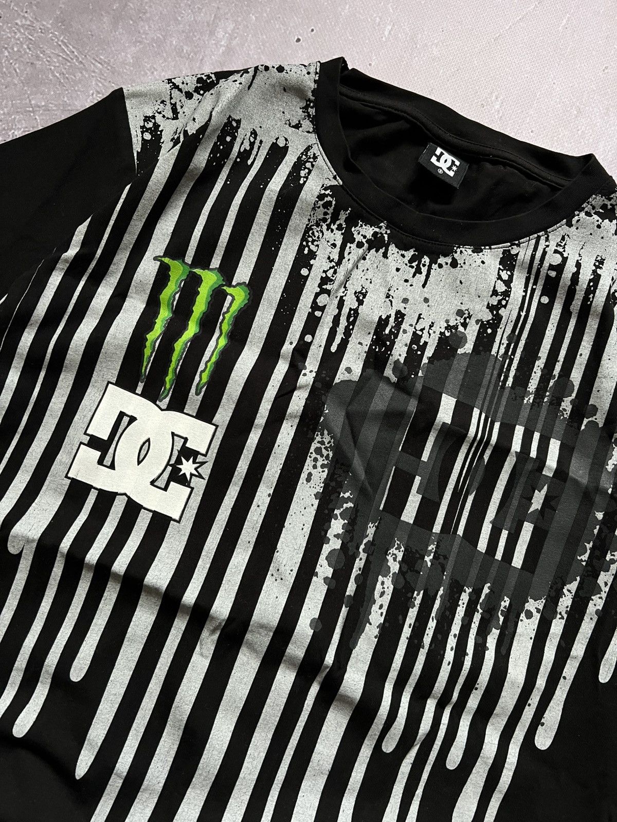 DC Very Rare T-Shirt From DC Size XL Actually M Y2K Hype Size US M / EU 48-50 / 2 - 4 Thumbnail