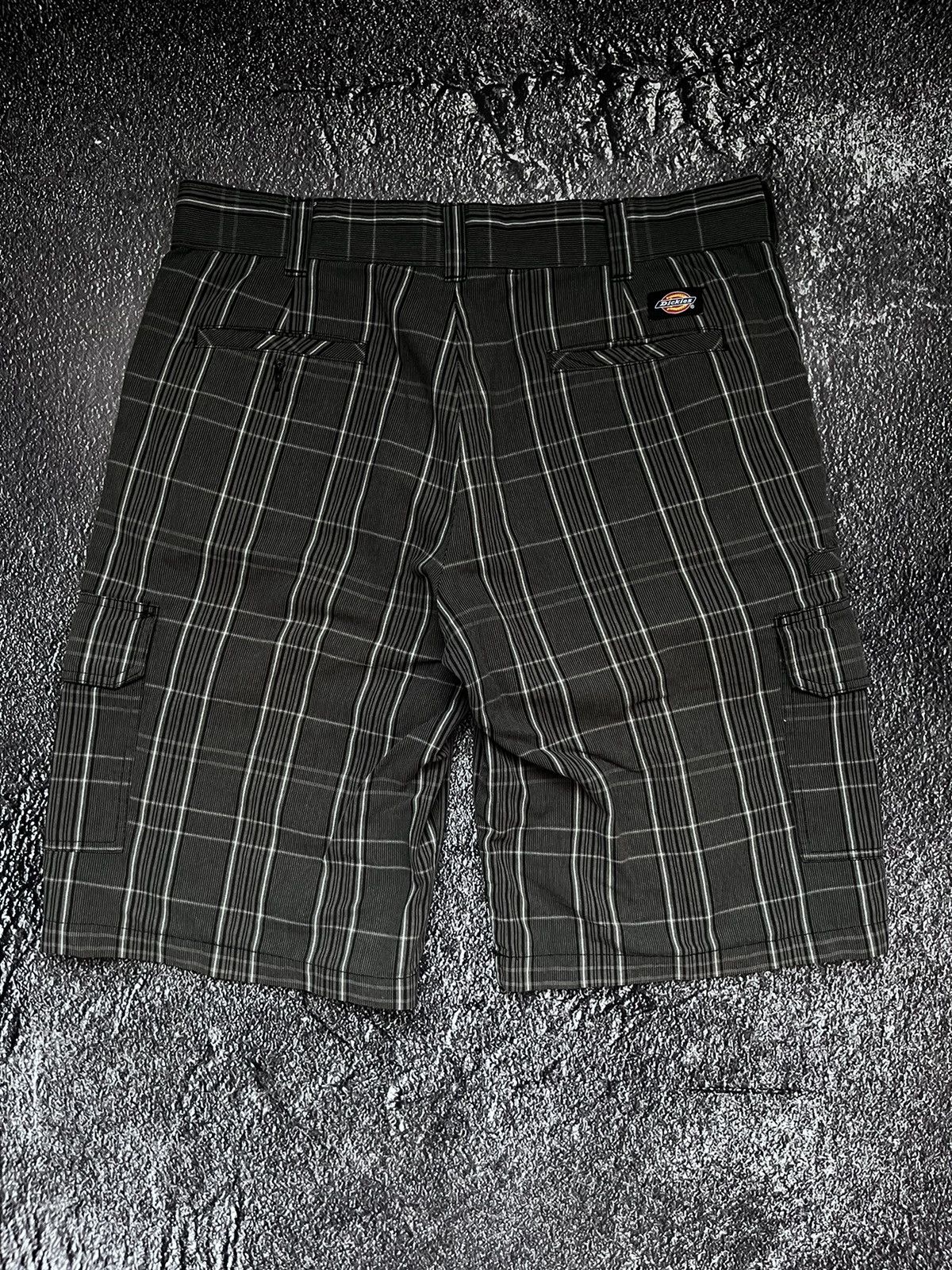 Dickies Y2K Dickes Checkered Cargo Shorts Grey Size US 32 / EU 48 - 4 Thumbnail