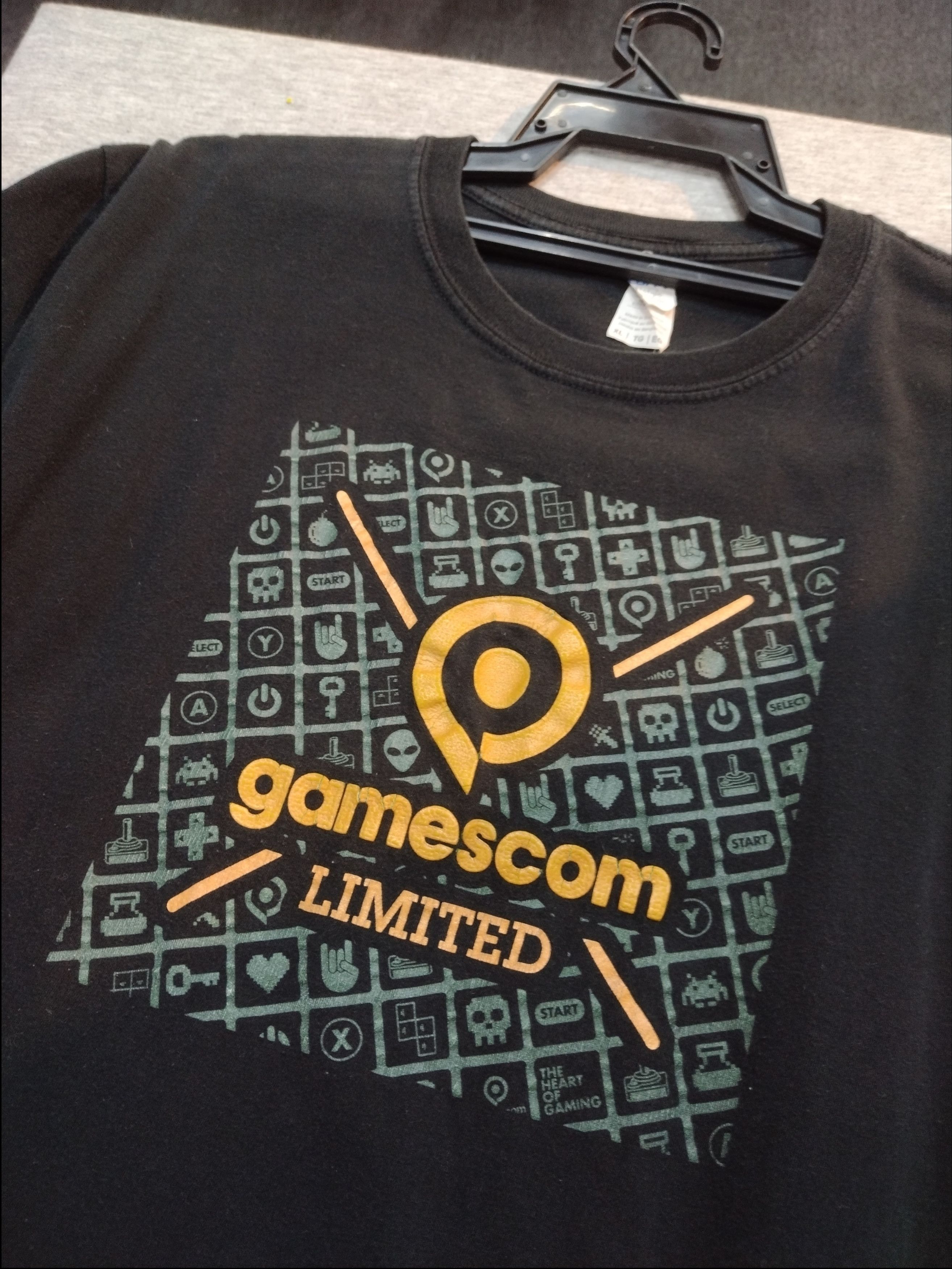 The Game 💥Steals🔥VINTAGE EPIC GAMESCOM LIMETED NICE PRINTED T SHIRT Size US XL / EU 56 / 4 - 9 Thumbnail