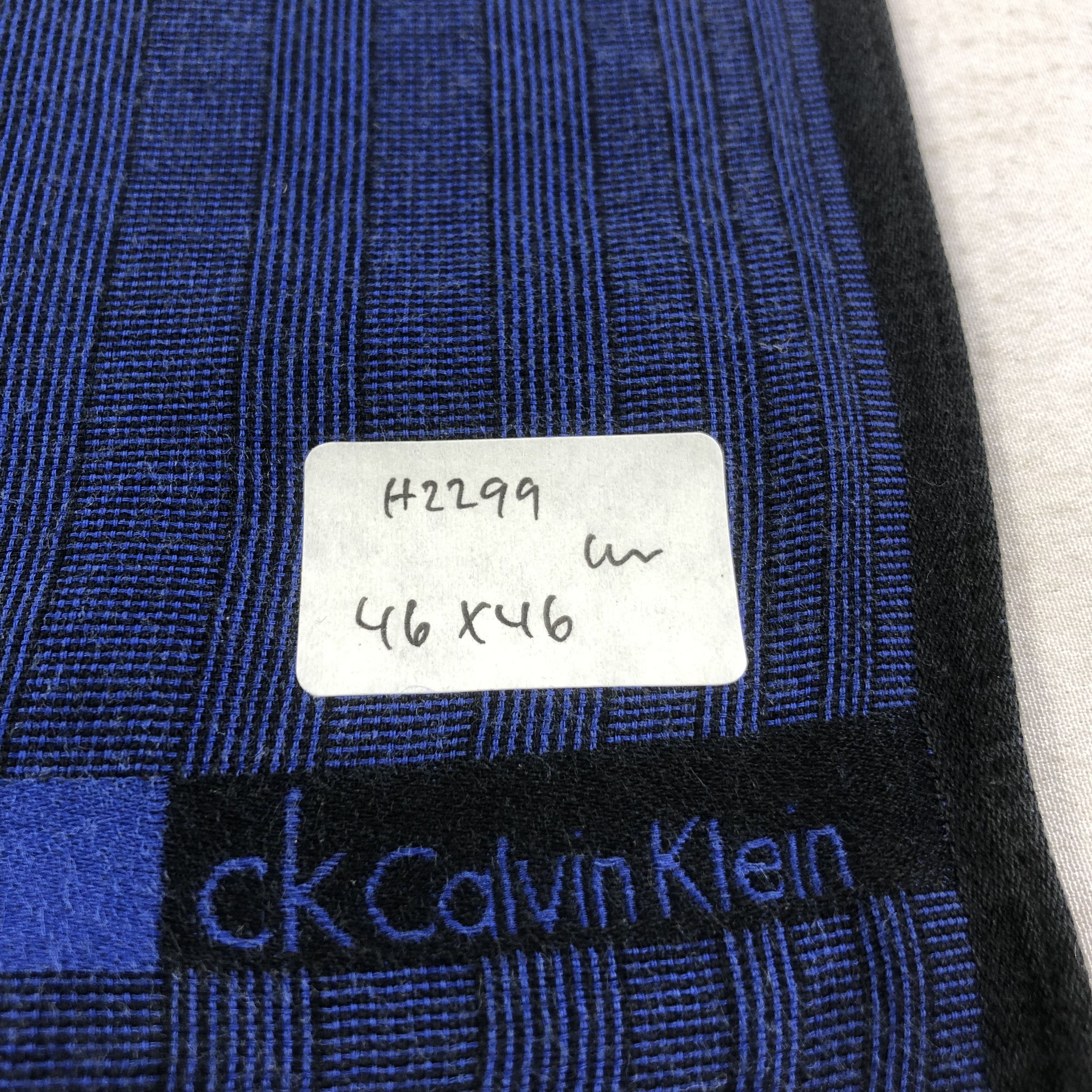 Calvin Klein Cavin Klein Handkerchief Neckerchief Bandana H2299 Size ONE SIZE - 6 Thumbnail