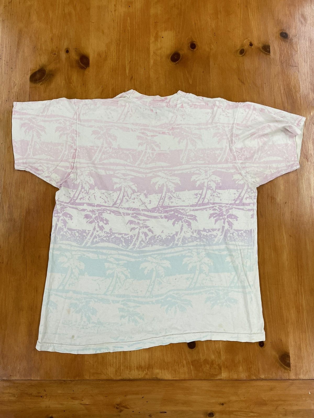 Vintage Vintage Tropical Pastel Overprint T-Shirt Size US XL / EU 56 / 4 - 1 Thumbnail