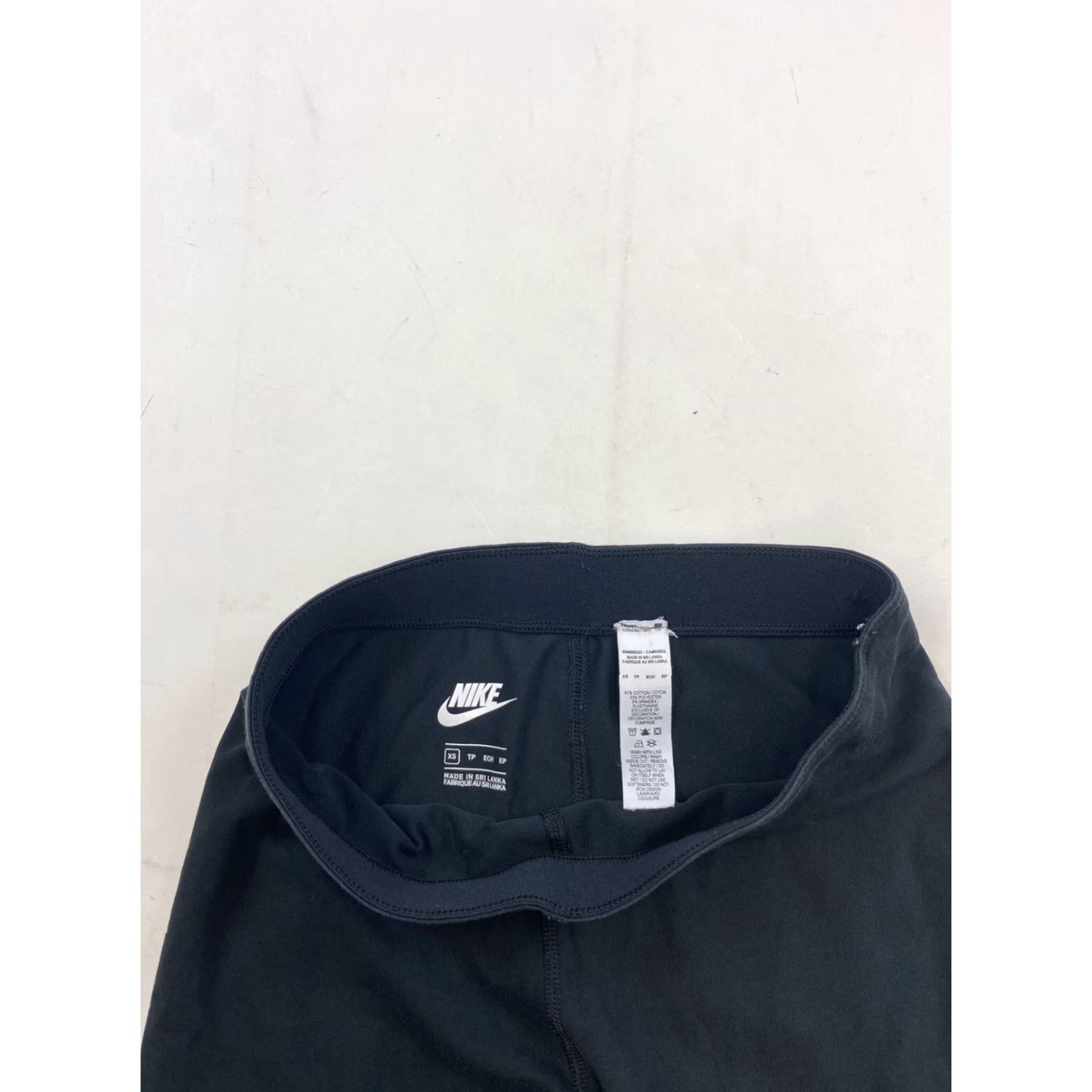Nike Nike Dri-Fit Leggings Spandex Womens XS Black Size 26" / US 2 / IT 38 - 2 Thumbnail