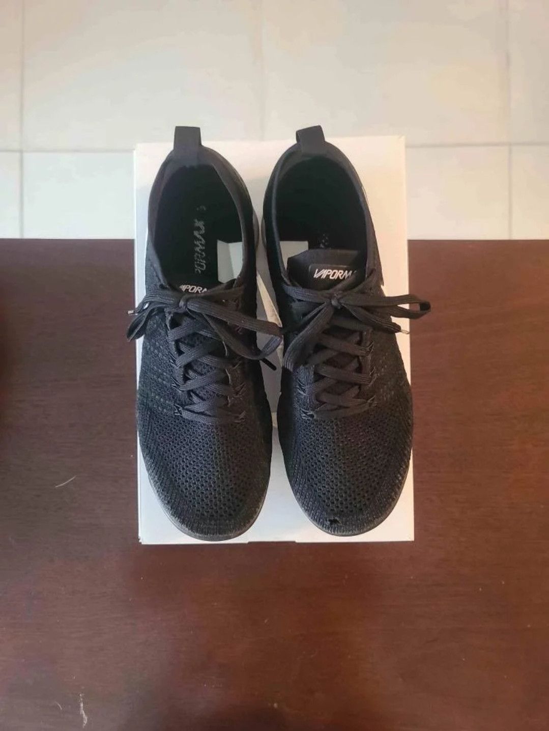 Nike Air Vapormax Flyknit 2 Black Size US 11 / EU 44 - 8 Thumbnail