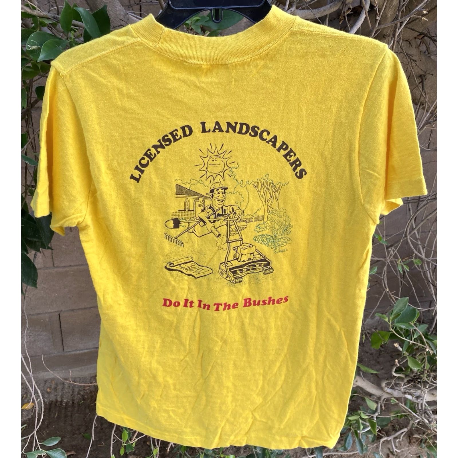Vintage VINTAGE Westwood T-Shirt Mens M Yellow CLCA CALIFORNIA LANDSCAPERS Do It In The Bushes Comstock Graphic 70s 80s California Funny Shirt Mens Size US M / EU 48-50 / 2 - 4 Thumbnail