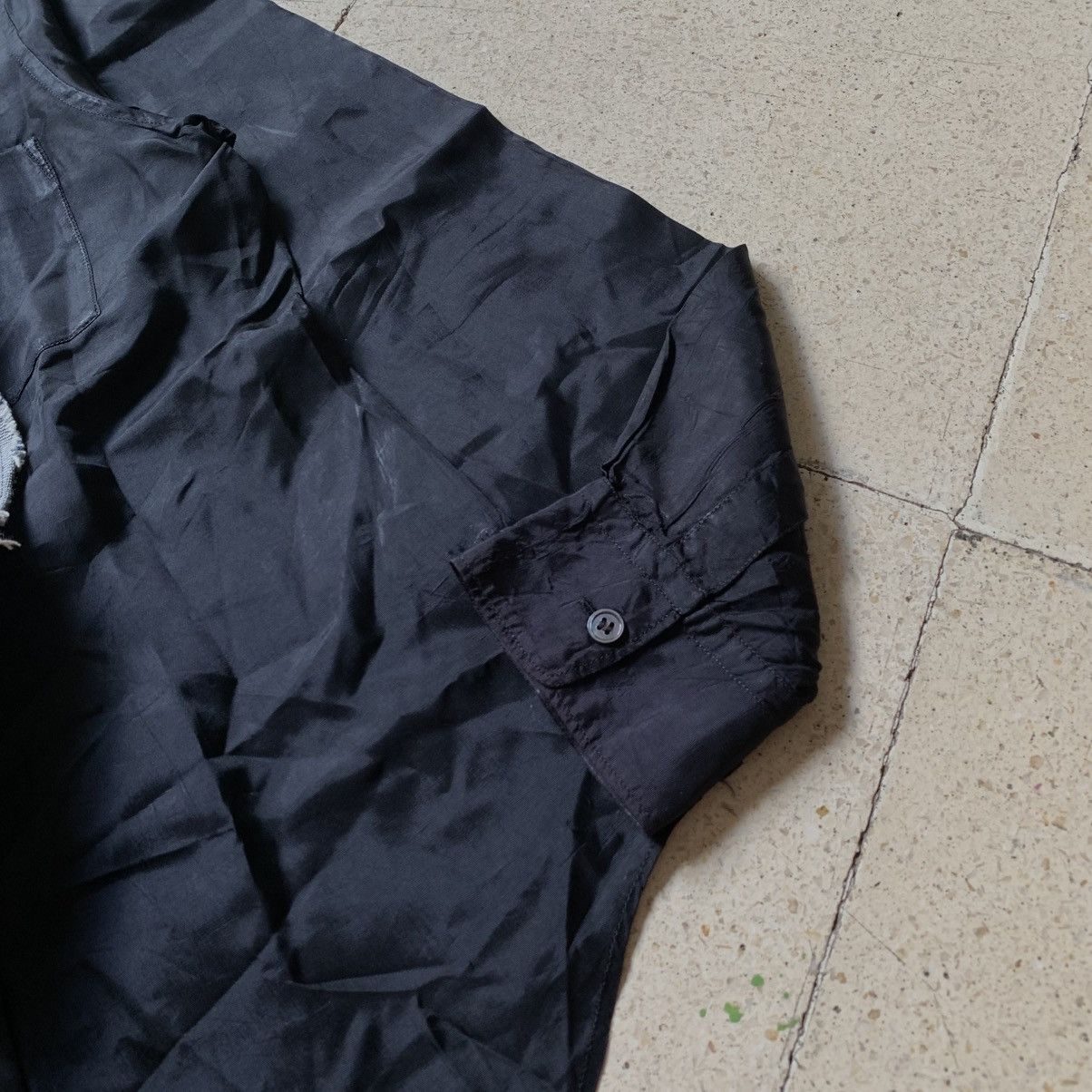 Comme des Garcons Comme Des Garcons Ruffles Shirt Button Up Silk Size M / US 6-8 / IT 42-44 - 6 Thumbnail