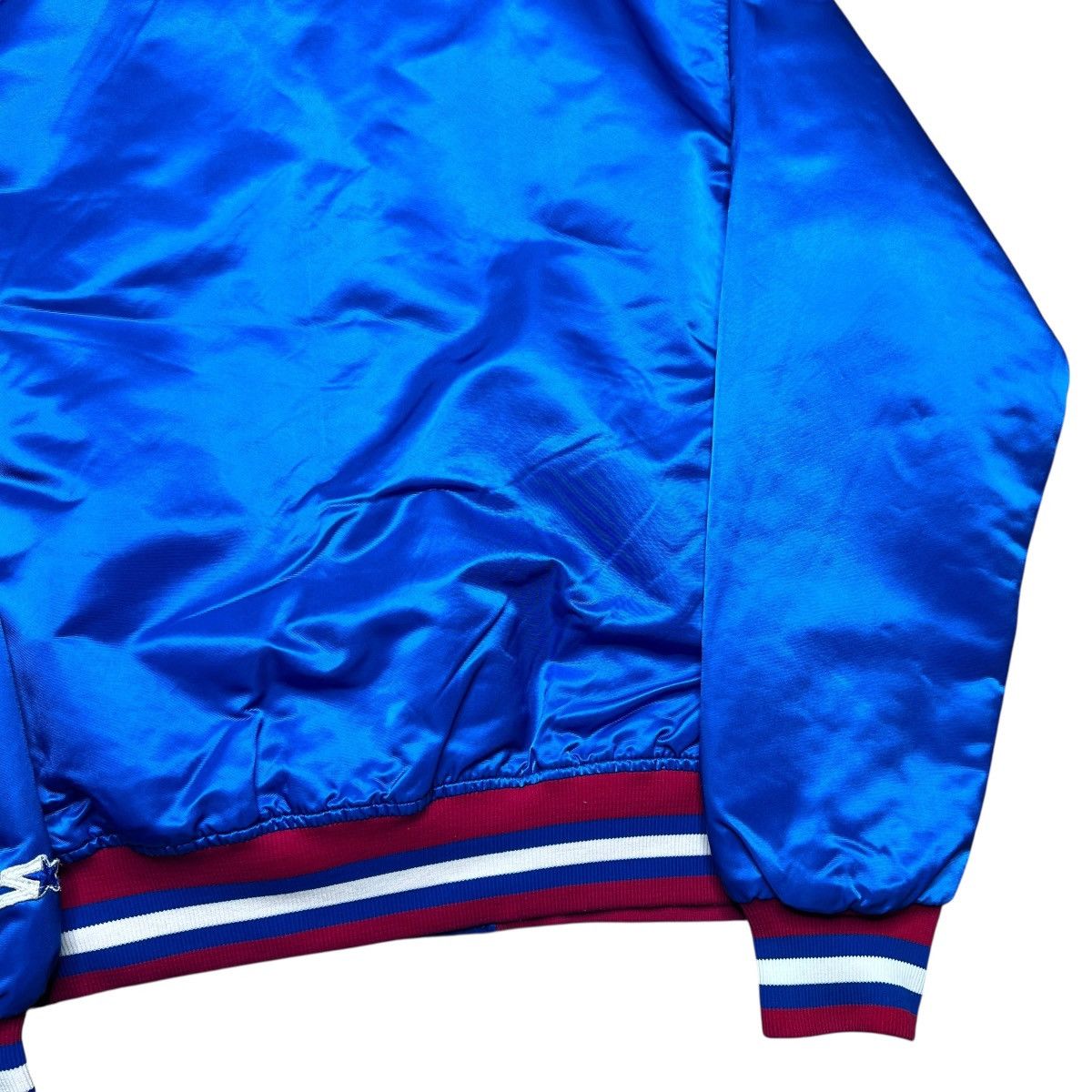 Starter 1990s NHL Winnipeg Jets Starter Spell Out Blue Satin Jacket Size US L / EU 52-54 / 3 - 23 Thumbnail