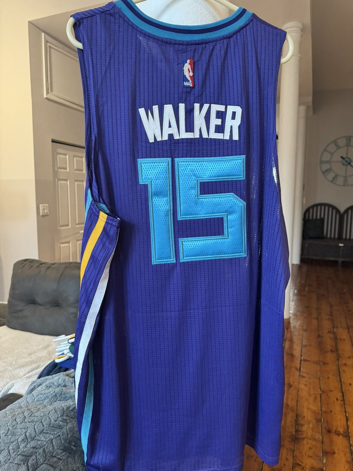 Vintage Charlotte Hornets Kenna Walker Jersey Size US XL / EU 56 / 4 - 2 Thumbnail