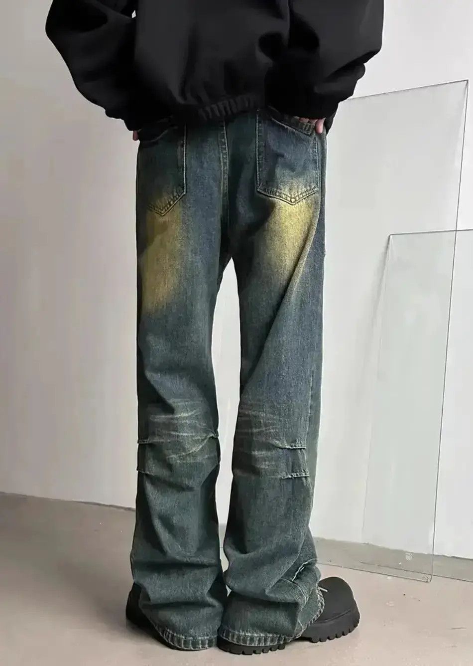 Japanese Brand Vintage loose washed pleated bootcut jeans Size US 34 / EU 50 - 6 Thumbnail