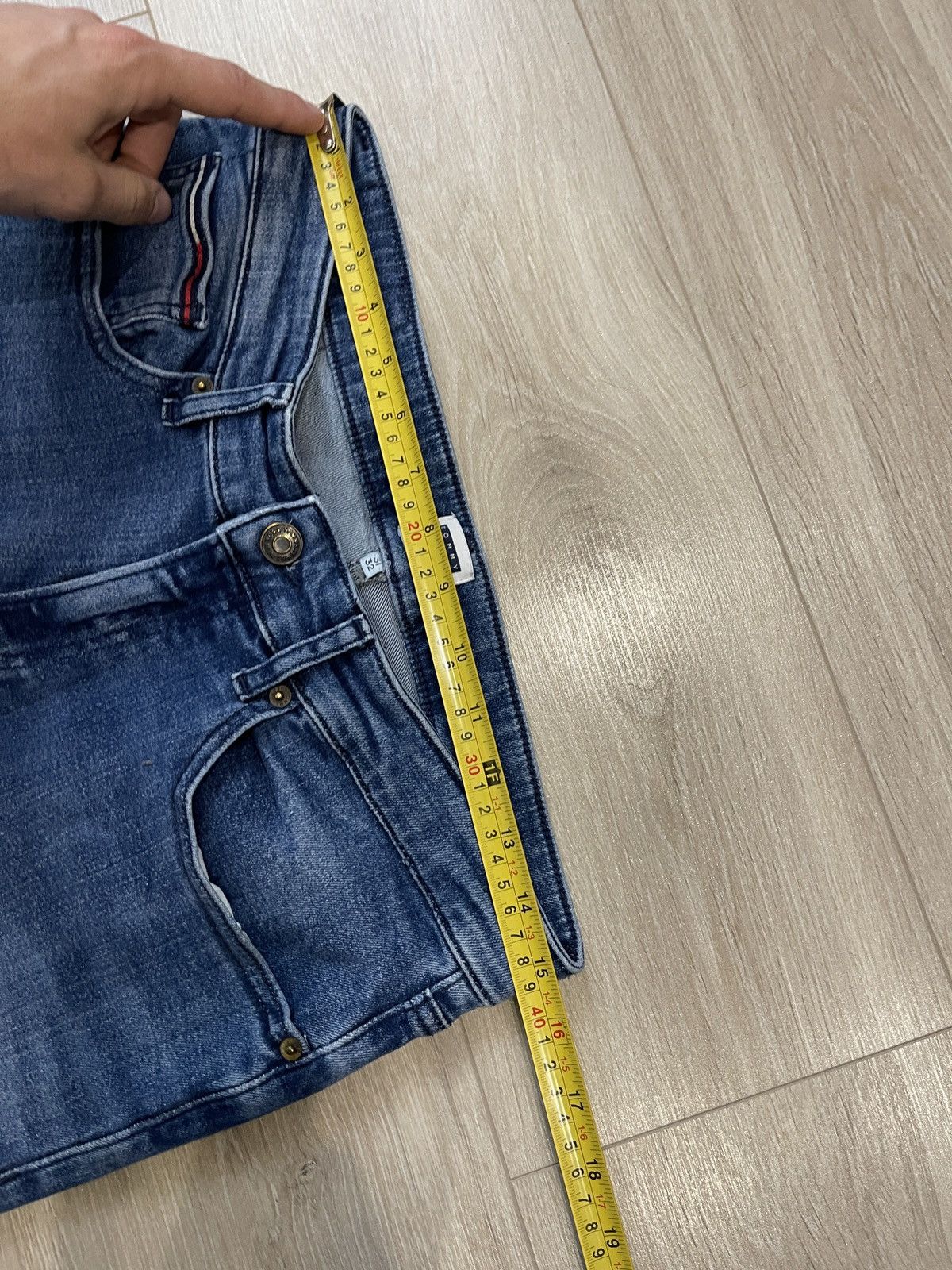 Tommy Hilfiger Tommy Jeans Scanton Slim Denim – W31 L32 Size US 31 - 9 Thumbnail