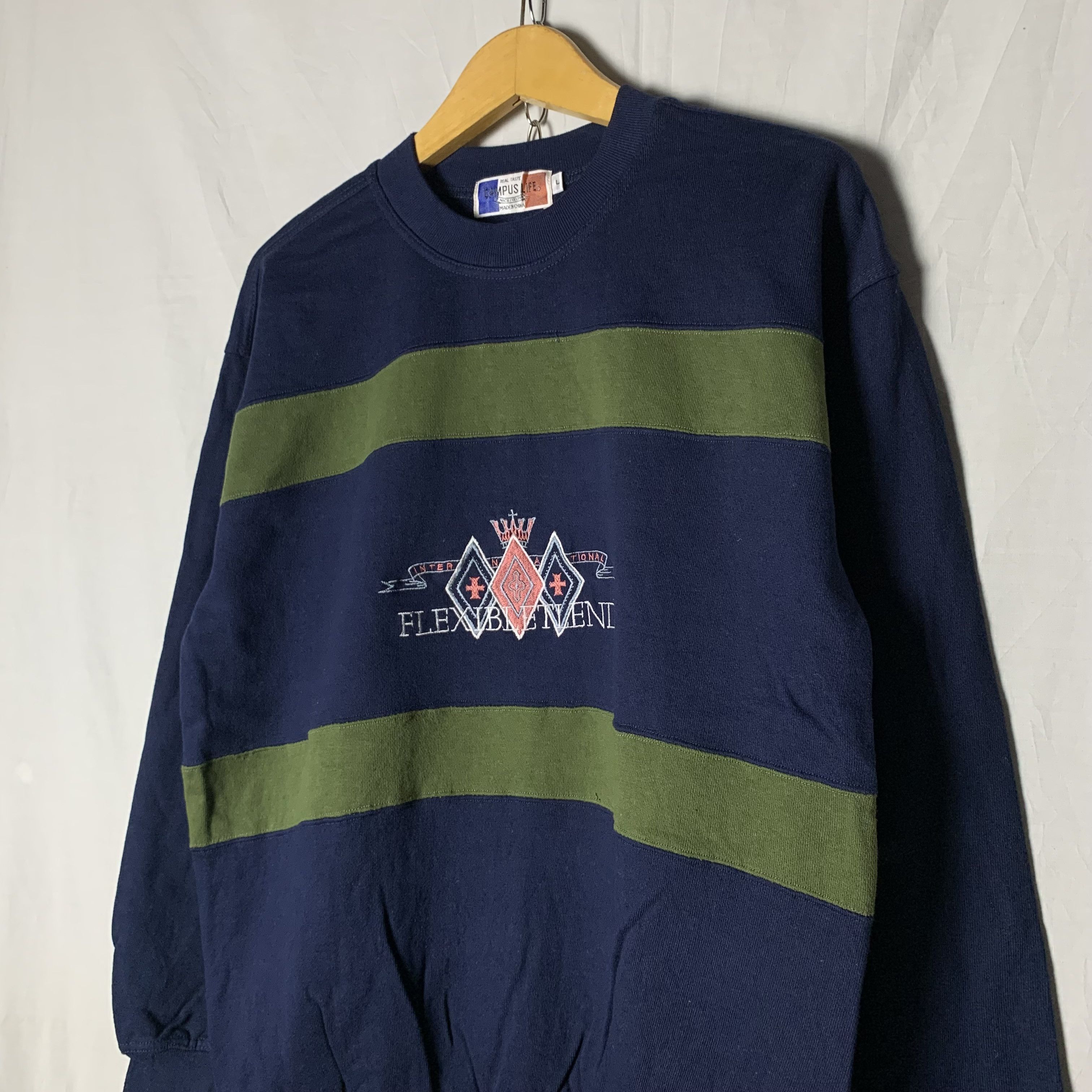 Vintage Vintage 90s Campus Life Sweatshirt Crewneck Size US M / EU 48-50 / 2 - 2 Thumbnail