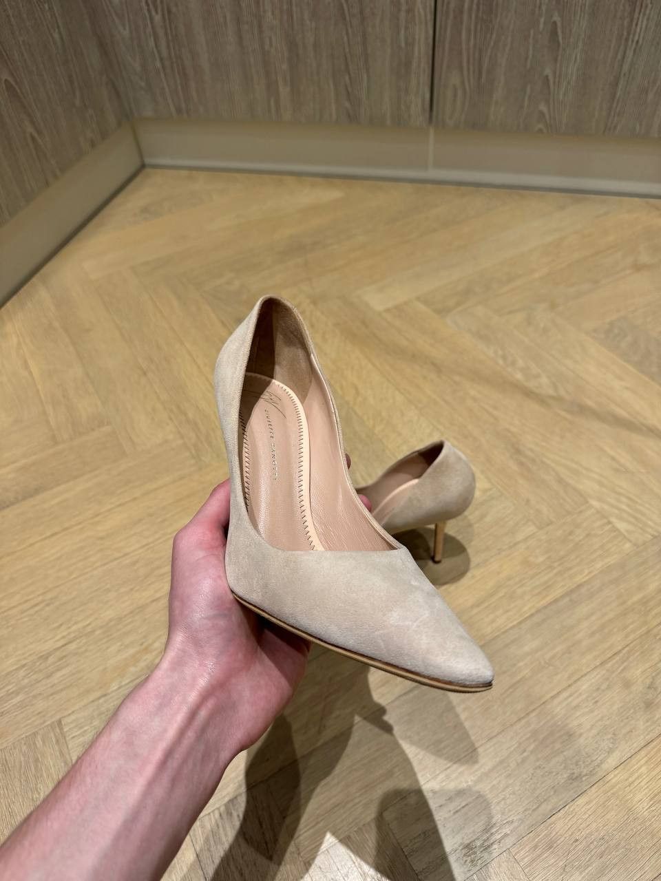 Giuseppe Zanotti Giuseppe Zanotti Beige Suede Heels Size US 9 / IT 39 - 2 Thumbnail
