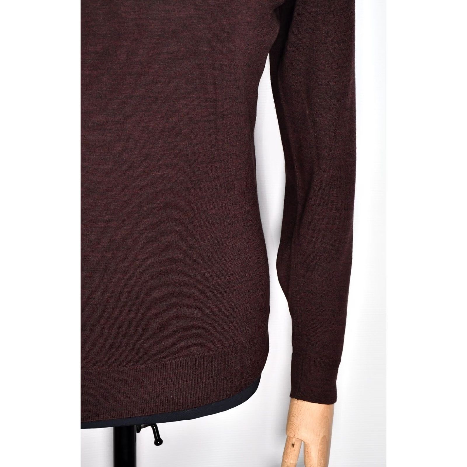 John Smedley John Smedley Sweater Men's M England Merino Wool V-Neck Pullover Brown Solid 100% Merino Wool Classic Fit Casual Dress Shirt Size US M / EU 48-50 / 2 - 4 Thumbnail