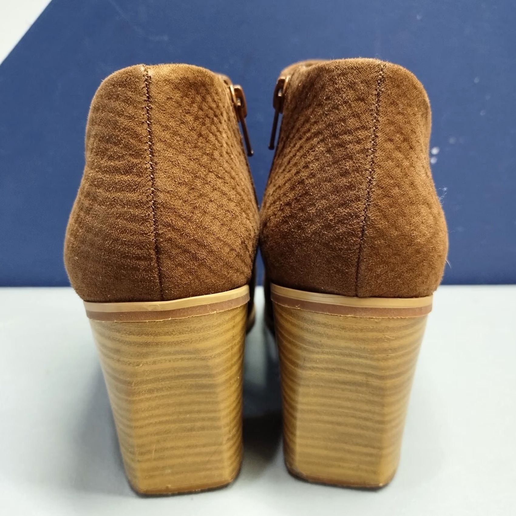 Vintage BC Footwear BC Vegan Julia Heel Ankle Boots Women 8.5 Brown Comfort Almond Toe Side Zip Women Size 8.5 Brown Bootie Size US 9 / IT 39 - 6 Thumbnail