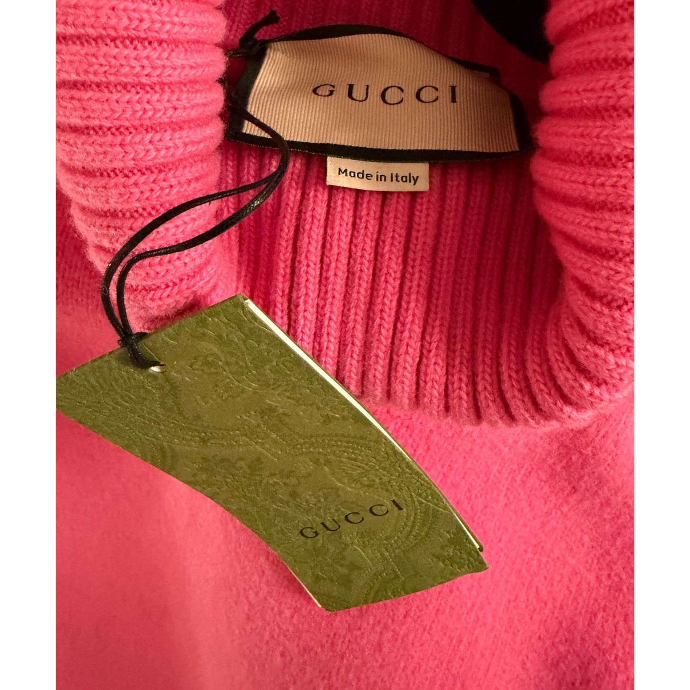 Gucci Gucci NWT Men's Logo Rose Bloom Wool Tab TurtleNeck Jumper Size US L / EU 52-54 / 3 - 3 Thumbnail