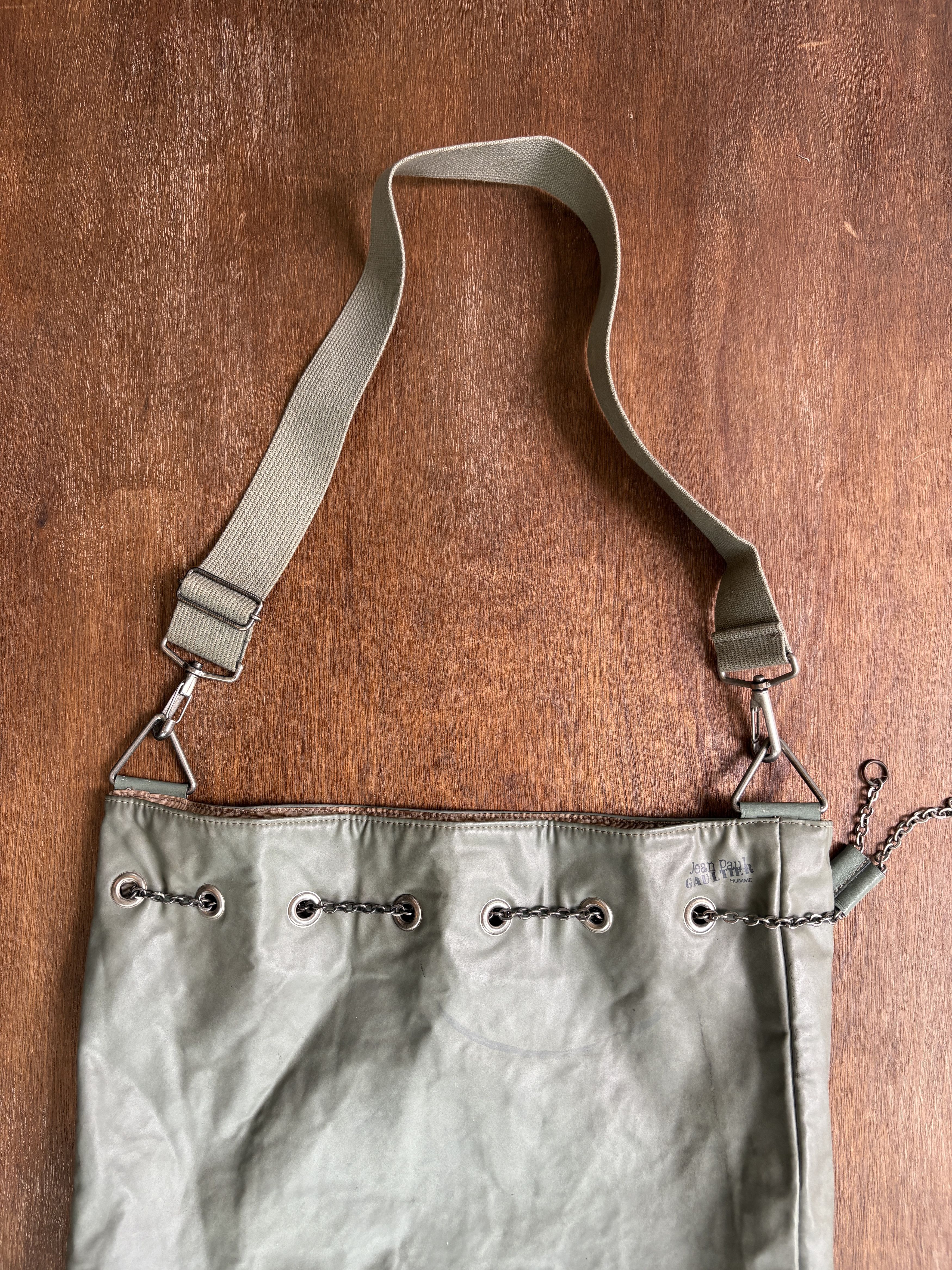 Jean Paul Gaultier Jean Paul Gaultier JPG Barrel Chain Shoulder Bag Size ONE SIZE - 4 Thumbnail