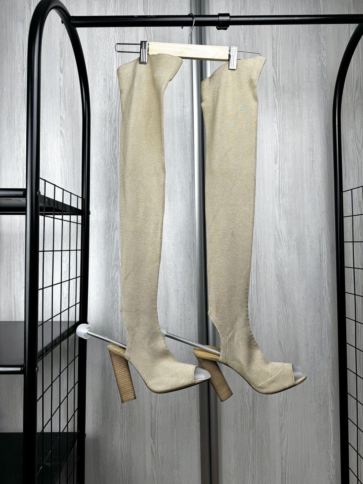 Yeezy YEEZY Season 2 Beige-Gold High Knit Boots Kanye West EUR 40 Size US 10 / IT 40 - 4 Thumbnail