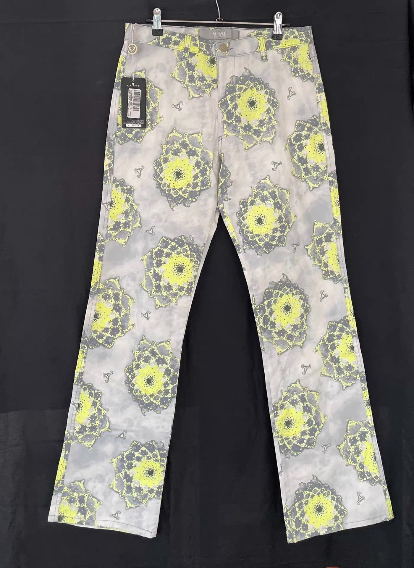 Versace Jeans Couture Versace Jeans Couture Men's Printed Trousers Ｑ21 Size US 32 / EU 48 - 1 Thumbnail