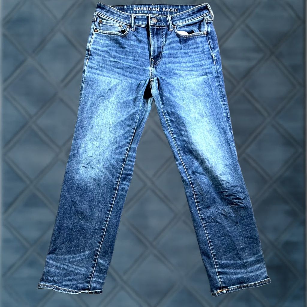 American Eagle Outfitters American Eagle Outfitters Jeans Men 32x30 Blue Denim Medium Wash Straight Leg / 5-Pocket Design / Button Closure / Regular Fit Size US 32 / EU 48 - 1 Thumbnail