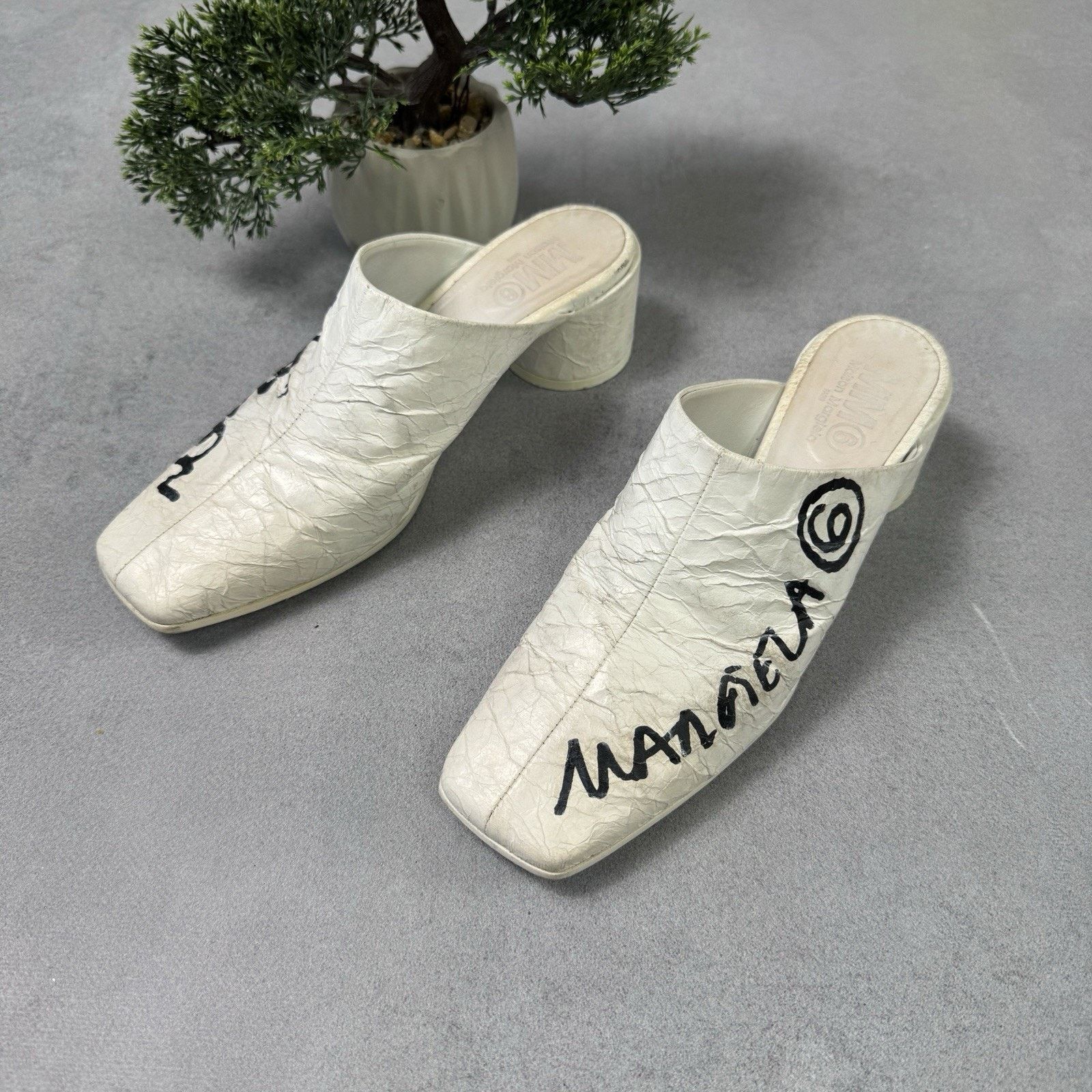 Maison Margiela Maison Margiela MM6 Mules White Size 37 Clogs US 7 Size US 7 / IT 37 - 1 Thumbnail