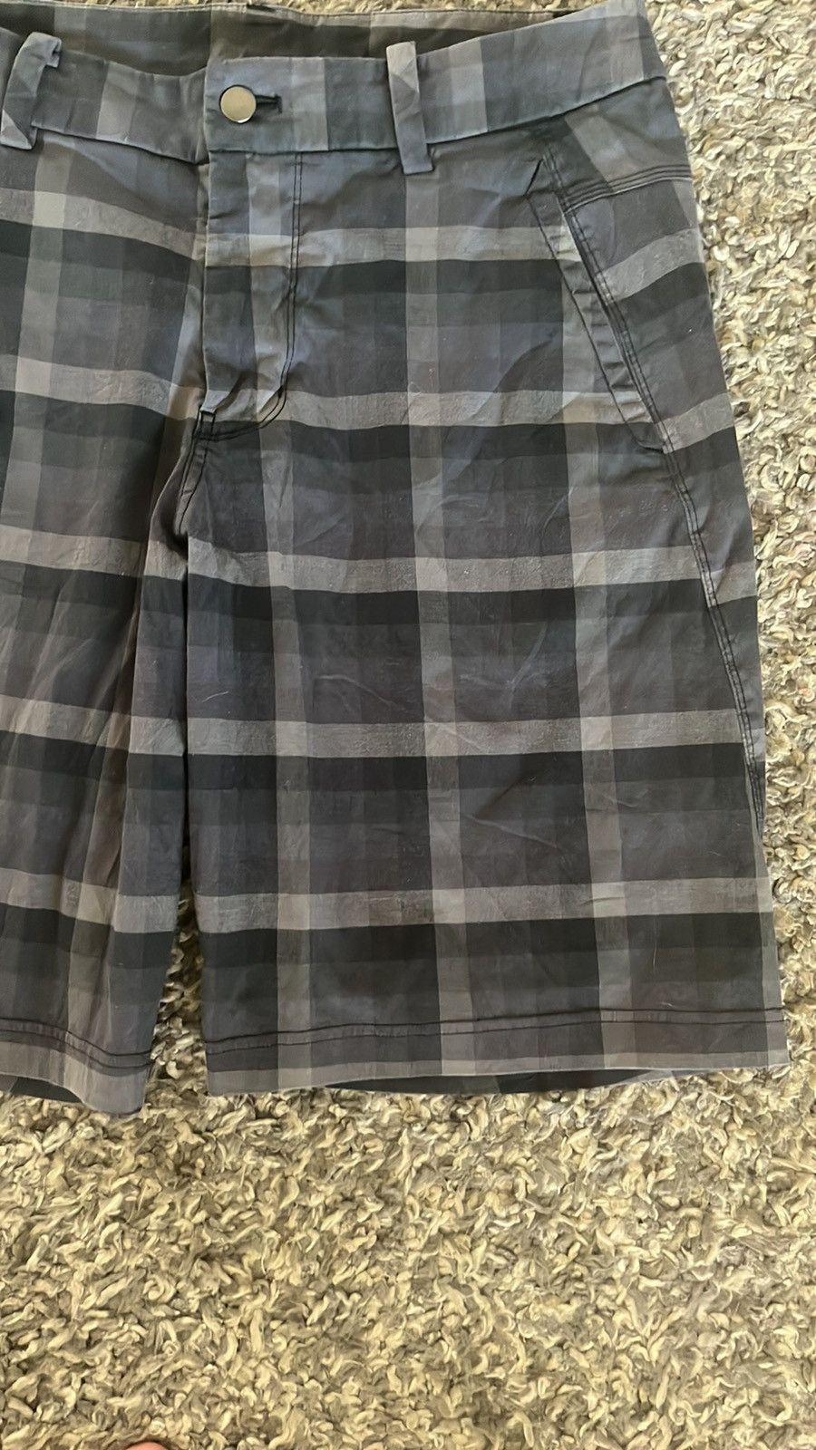 Lululemon Lululemon Shorts Size US 32 / EU 48 - 6 Thumbnail