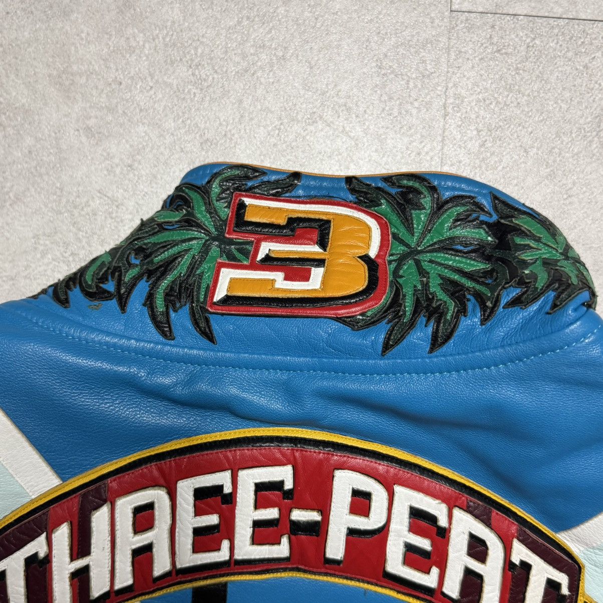 Jeff Hamilton Jeff Hamilton NBA Lakers 2002 3 Peat Champions Jacket Size US XXL / EU 58 / 5 - 10 Thumbnail