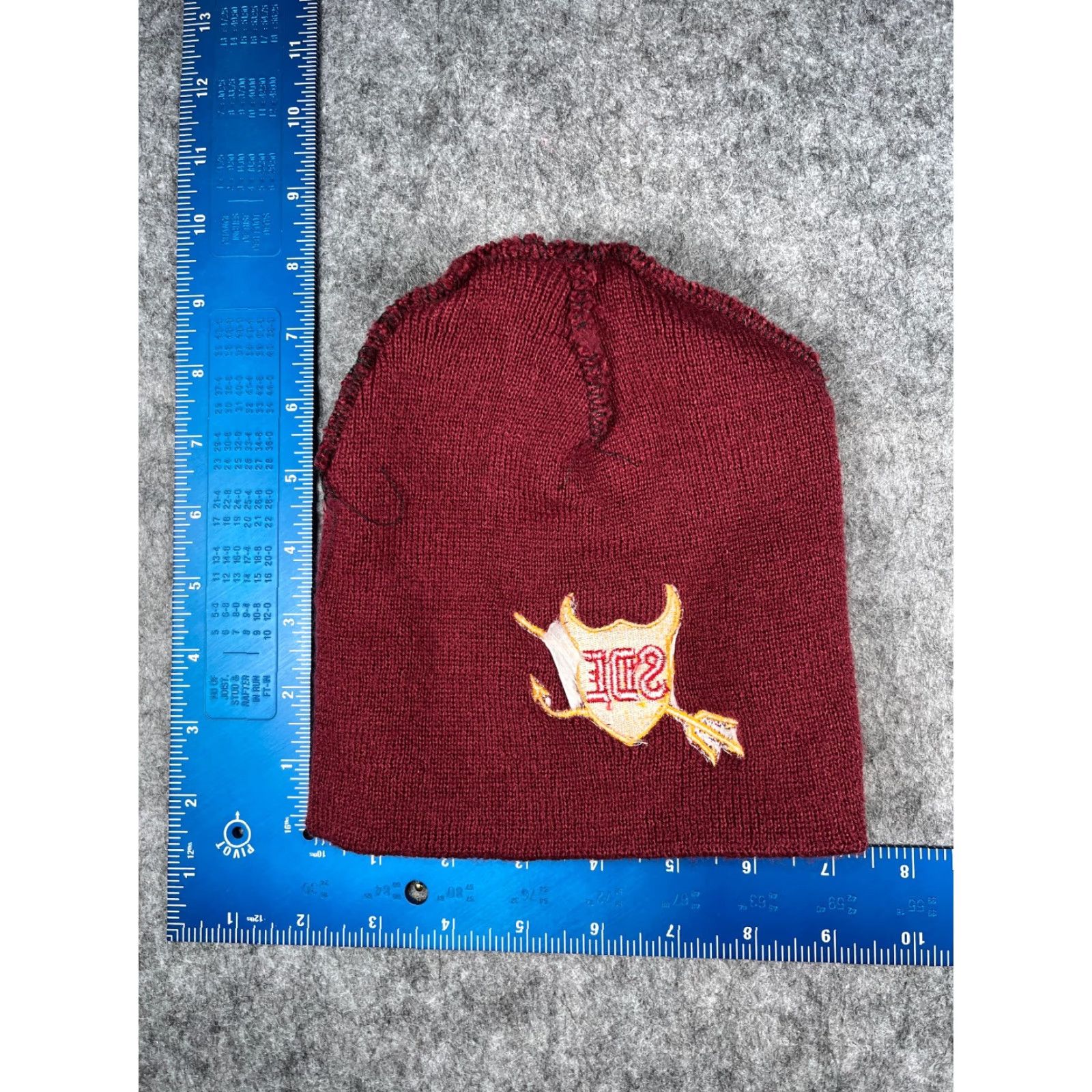 Vintage Capamerica Beanie Hat/Cap Adult One Size Red Knit Acrylic Unisex Adults Casual Outdoor Logo 90s Decade Not Applicable? (Wait) Size ONE SIZE - 4 Thumbnail