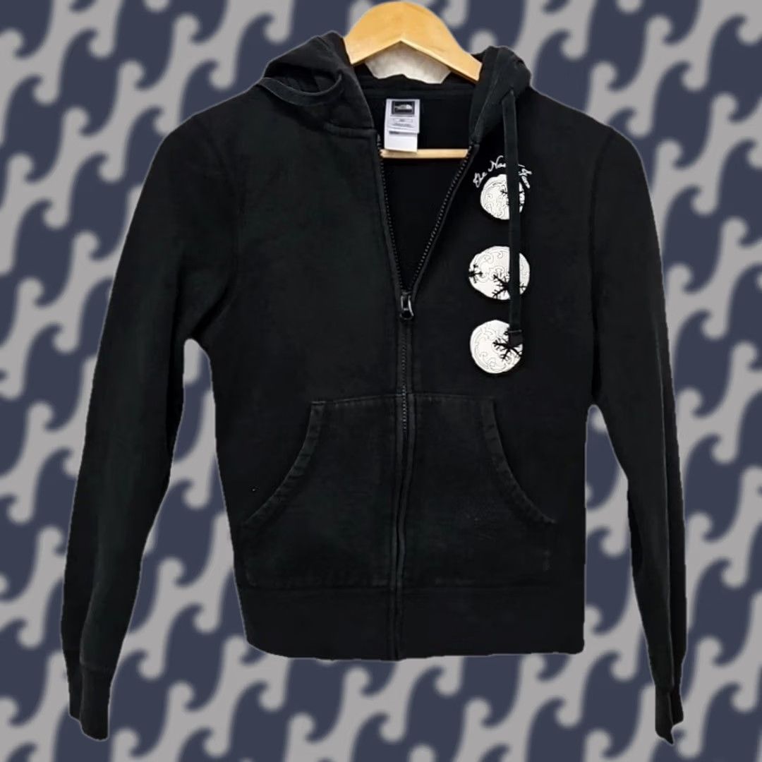 The North Face The North Face Women’s Small Black Zip Hoodie Outdoor Sweatshirt Logo Pockets Full Zip Hooded Jacket Midwest? Size S / US 4 / IT 40 - 1 Thumbnail