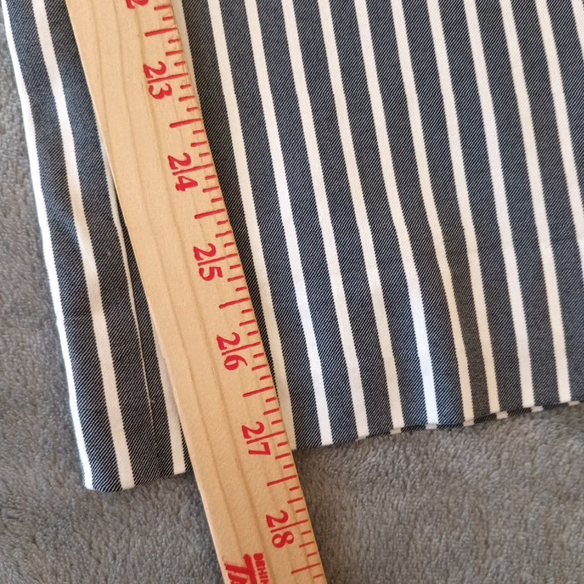 Vintage Rafaella Pants Womens Size 12 Gray Striped Skinny Stretch Pull On Ankle 32x27 Size 34" / US 12 / IT 48 - 4 Thumbnail